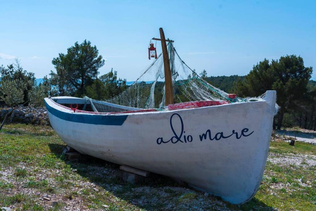 Isolated Paradise Adio Mare Milna  Buitenkant foto